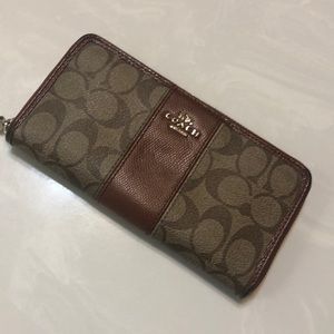 Coach wallet